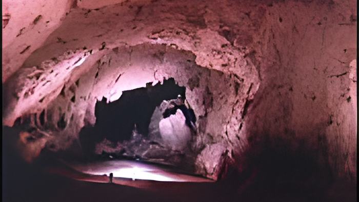 atmcave.may.23.2012b.jpg