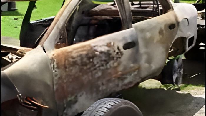 burncar2.sept9.13.jpg