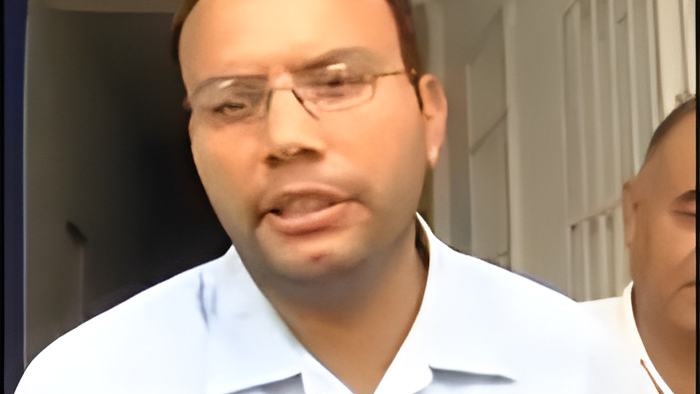 henryusher.aug23.13.jpg