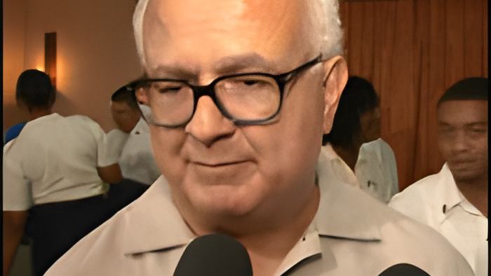 carlos.aug24.2016.jpg