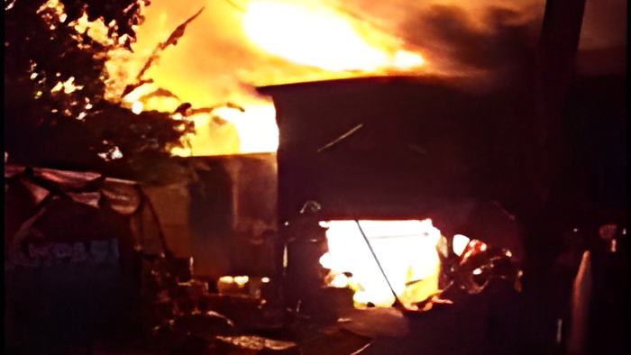 fire17.4.19c.jpg