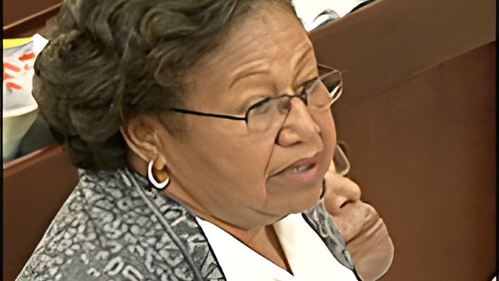 senator31.8.16d.jpg