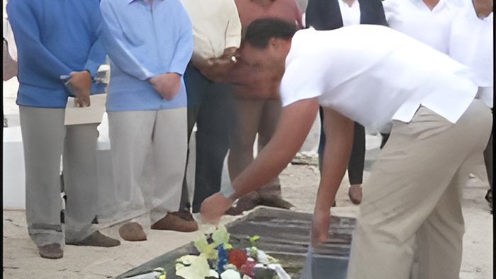george.price.grave.jan.15.2014.jpg