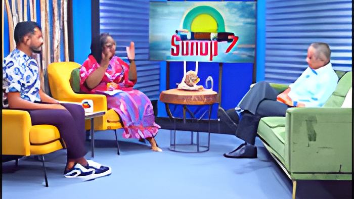 7news17.4.23c.jpg