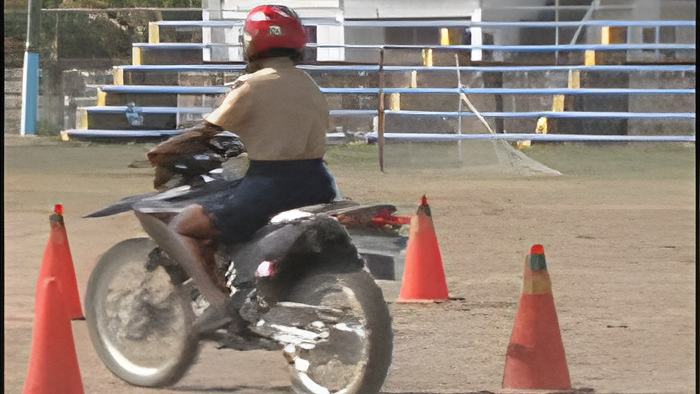 policebike.april11.2013.jpg