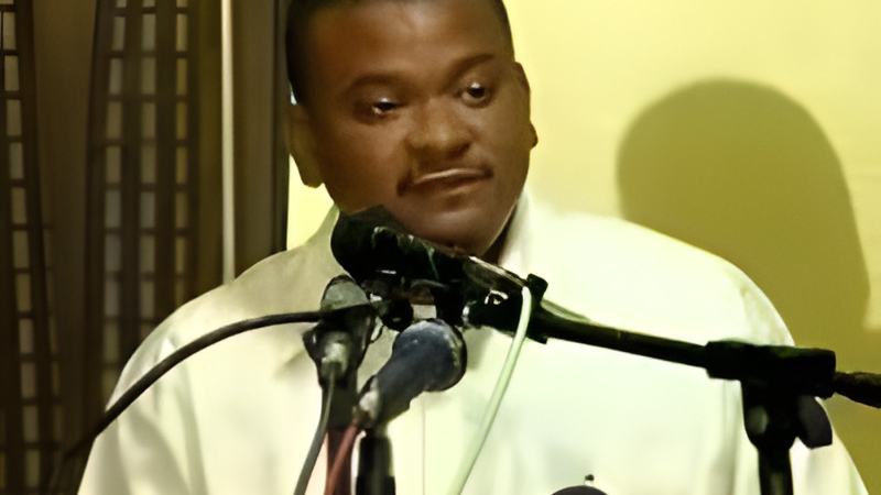 051208c.jpg