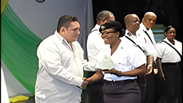 award25.4.17b.jpg