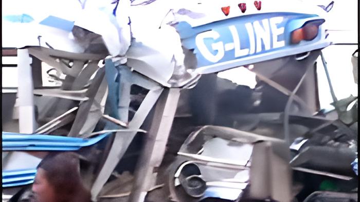 bus13.9.11.jpg