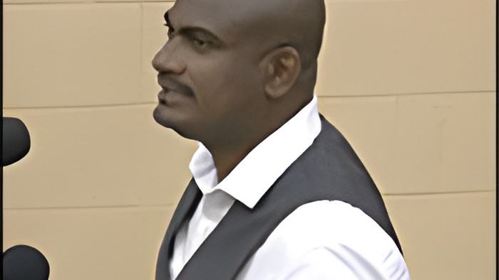 dean16.8.19b.jpg