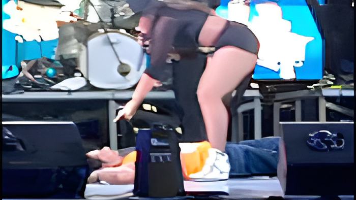 destra3.7.17.jpg