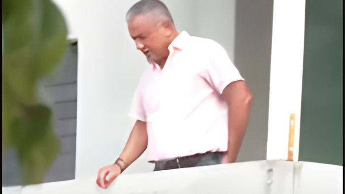 010424pmwllsvtrs1.jpg