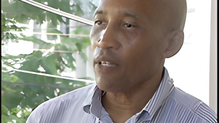 carlosminott.jpg