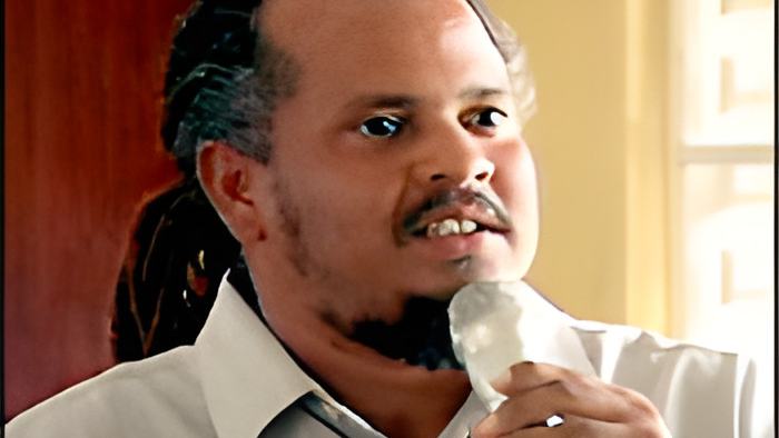 eluth9.5.jpg