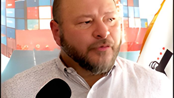 092923eltrcbuss1.jpg