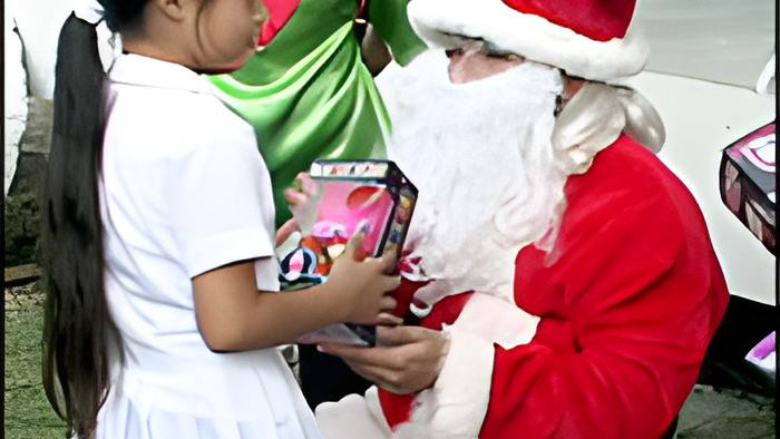 santa2.12.14.jpg