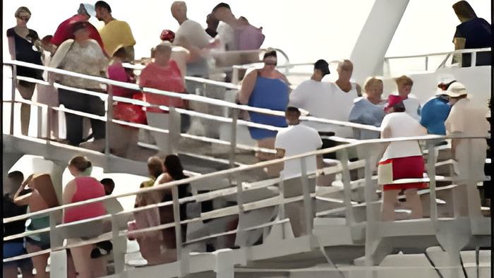 tourism27.1a.jpg